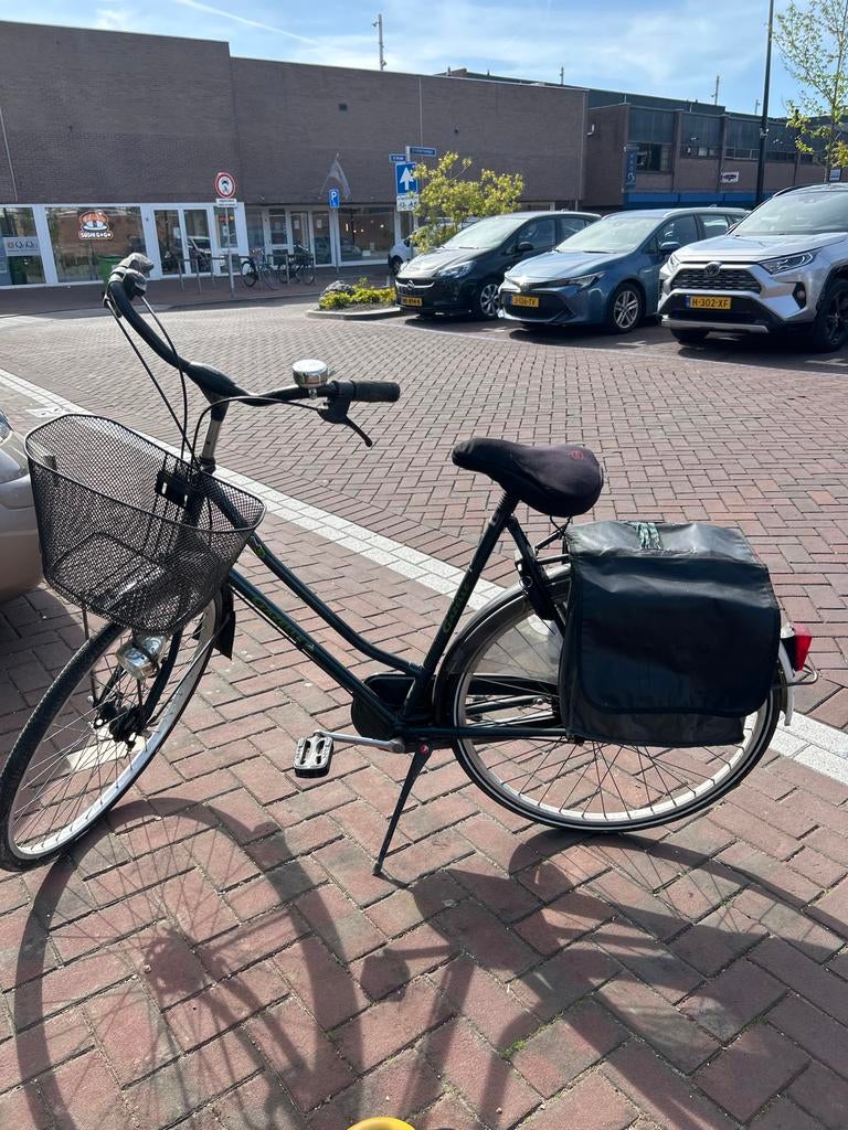 Gazelle stadsfiets met mand en fietstassen, Ophalen, Gebruikt, Gazelle, Versnellingen