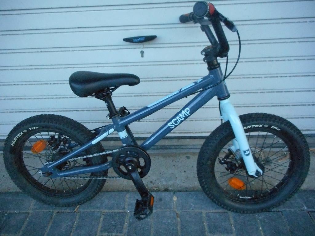 Scamp Medfox Cross/stunt fiets 16 inch met schijfremmen, Fietsen en Brommers, Fietsen | Crossfietsen en BMX, 16 tot 20 inch, Aluminium