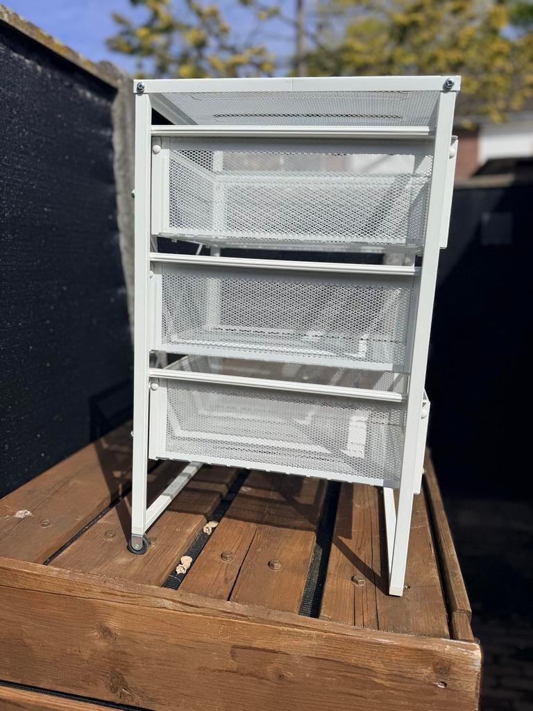 Metalen laden kastje met wieltjes - wit, Ophalen, Minder dan 50 cm, Gebruikt, 3 of 4 laden