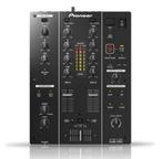 Pioneer DJM 350 mixer compleet in doos en met deck saver, Muziek en Instrumenten, Mengpanelen, Ophalen of Verzenden, Zo goed als nieuw