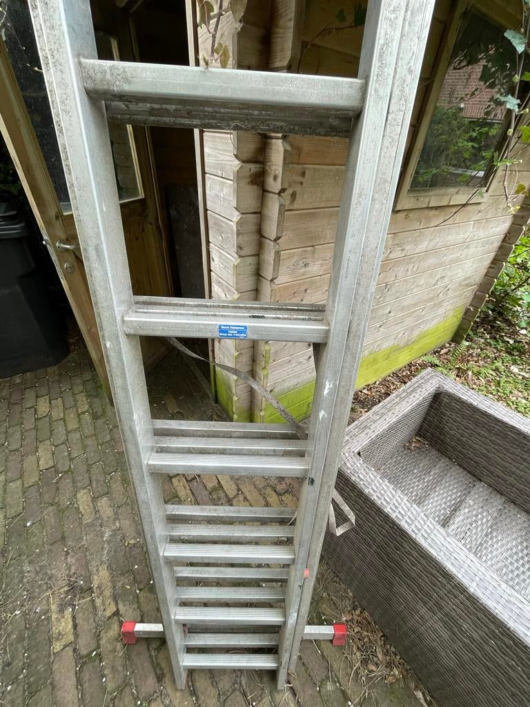 Alpe 3x9 ladder - Uitschuifbare aluminium ladder, Doe-het-zelf en Verbouw, Ladders en Trappen, Ophalen, Gebruikt, Ladder, Opvouwbaar of Inschuifbaar