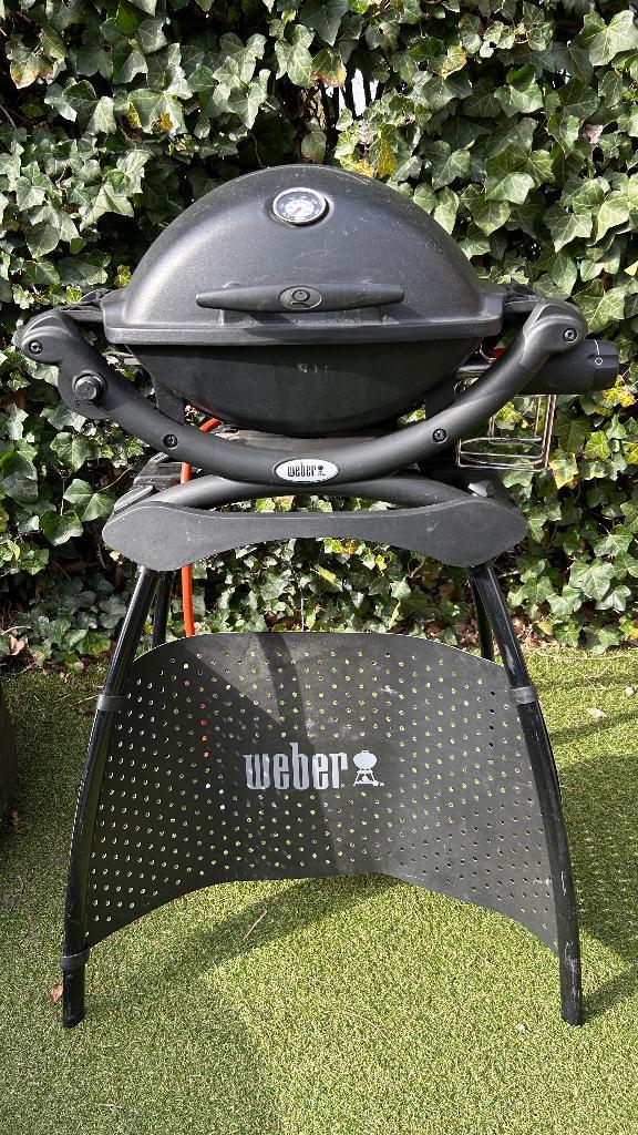 Weber Q1200 BBQ Gasbarbeque met stand, Tuin en Terras, Gasbarbecues, Gebruikt, Ophalen