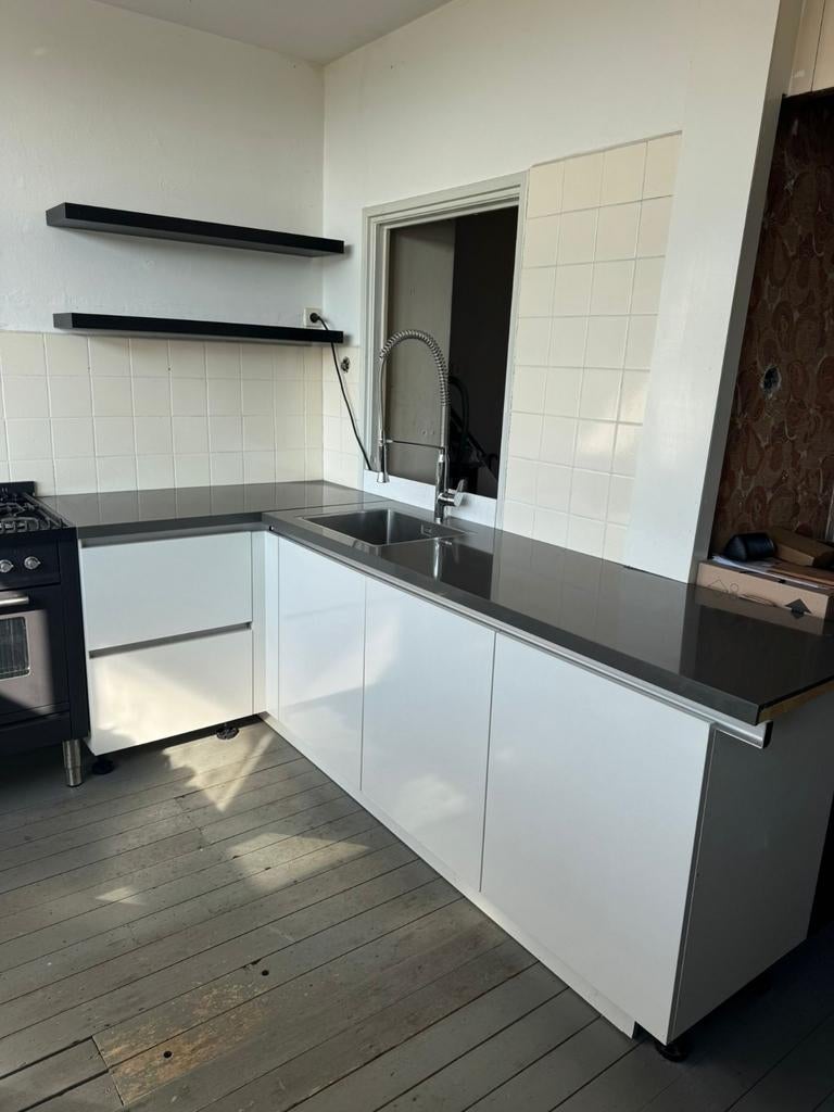 Moderne keuken incl. Boretti fornuis en vaatwasmachine, Ophalen, Gebruikt, Wit, Composiet