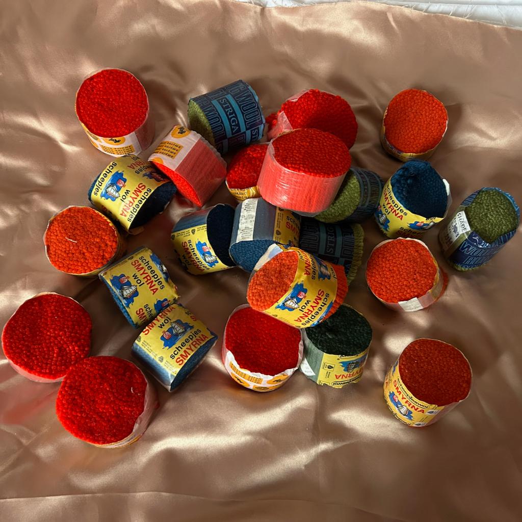 Scheepjes Smyrna Wol – Set van 24 bollen diverse kleuren, Hobby en Vrije tijd, Breien en Haken, Ophalen of Verzenden, Zo goed als nieuw