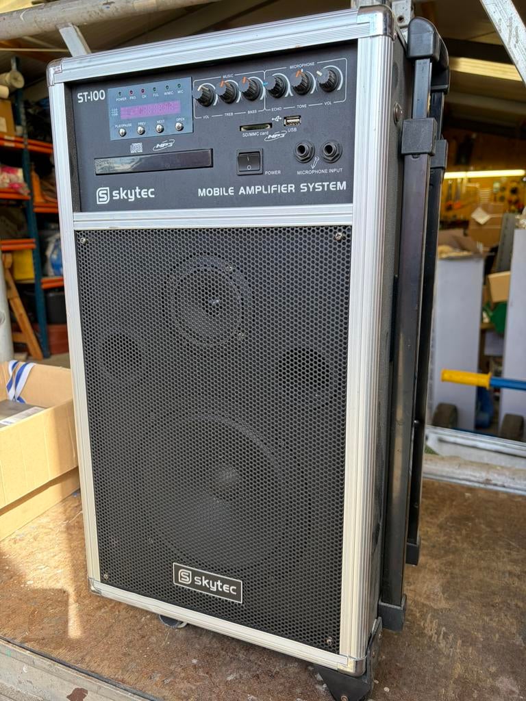 Muziek versterkter Skyrec, Ophalen, Gebruikt