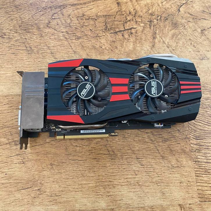 ASUS Nvidia GeForce GTX 670 4GB GDDR5 ( Zeldzaam ), Computers en Software, Videokaarten, Gebruikt, Nvidia, PCI-Express 3.0, GDDR5