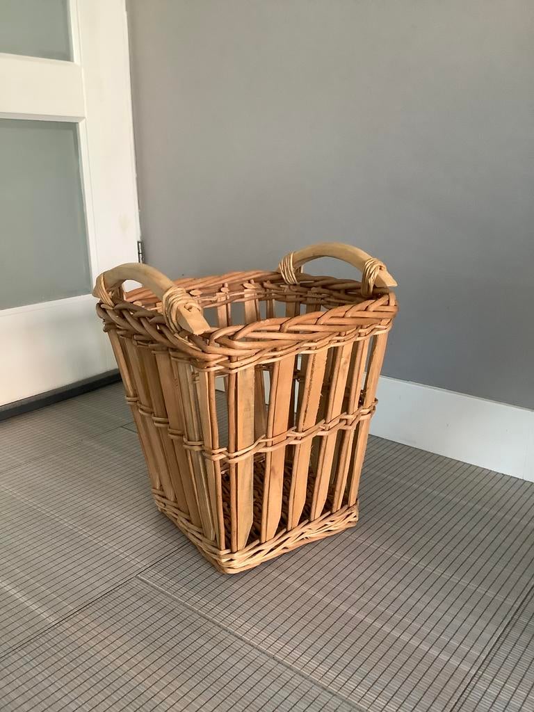 Houten rieten mand / prullenbak 33x33x40, Mand, Ophalen of Verzenden, Zo goed als nieuw, Riet