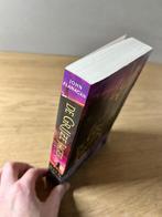 De Grijze Jager Boek 6 Het Beleg van Macindaw, Ophalen of Verzenden, Gelezen