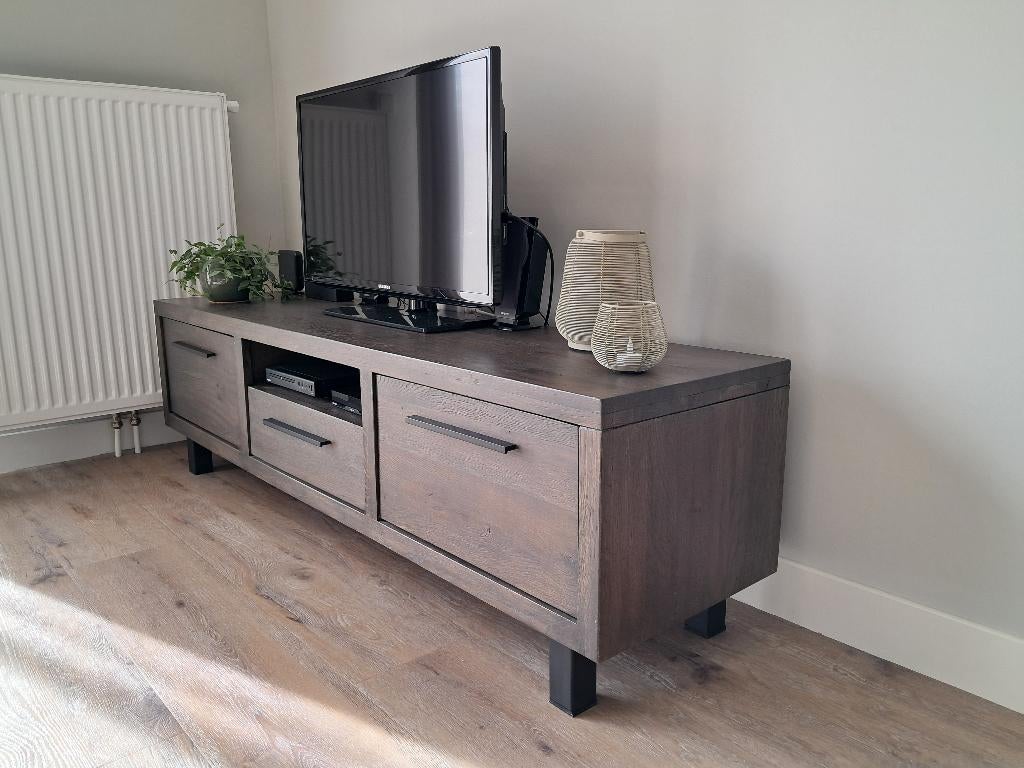 Vrijstaand TV meubel, Huis en Inrichting, Kasten | Televisiemeubels, Ophalen, 150 tot 200 cm, Zo goed als nieuw, Minder dan 100 cm