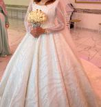 Prachtige bruidsjurk met lange mouwen en glitters, Ophalen of Verzenden, Zo goed als nieuw, Wit, Trouwjurk