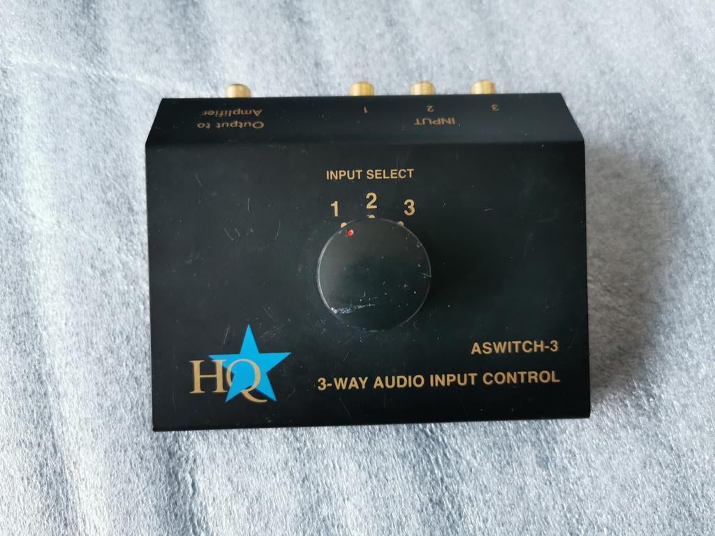 HQ ASWITCH-3 3-weg Audio Input Control RCA Tulp Switch, Ophalen of Verzenden, Nieuw, Minder dan 2 meter, Overige kabels