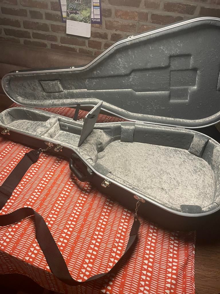 Hiscox Pro II Dreadnought gitaarkoffer, Ophalen of Verzenden, Zo goed als nieuw, Akoestische gitaar