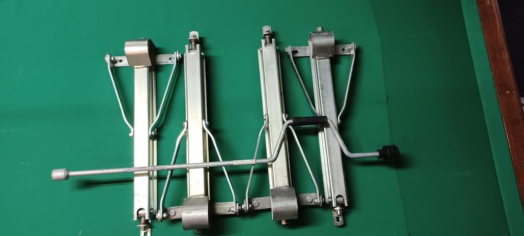 4 Caravan/Aanhanger Uitdraaipoten met Zwengel - Nieuwstaat, Ophalen of Verzenden, Zo goed als nieuw