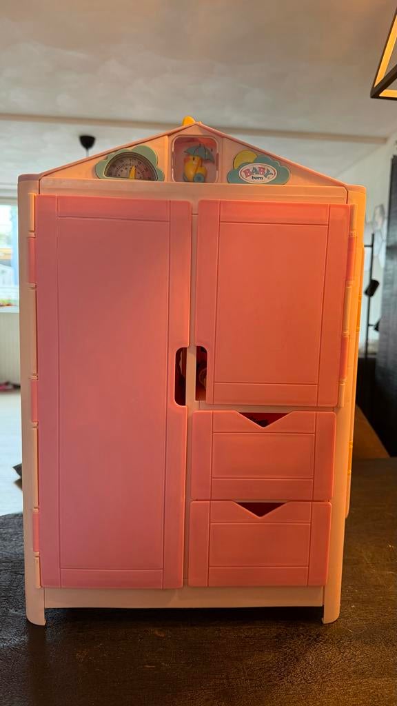 Baby Born Kledingkast, Kinderen en Baby's, Speelgoed | Overig, Zo goed als nieuw, Jongen of Meisje, Ophalen