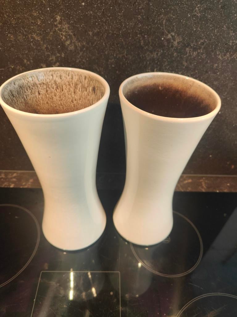 2 witte vazen van Stein Keramik, 30 cm hoog, Ophalen of Verzenden