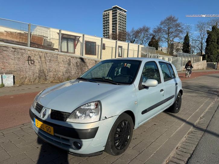Renault Clio 1.4-16V Privilège Automaat, Auto's, Renault, Bedrijf, Te koop, Clio, ABS, Airbags, Airconditioning, Boordcomputer
