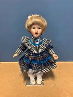 Vintage porseleinen popje - 32 cm, Ophalen of Verzenden, Zo goed als nieuw, Pop