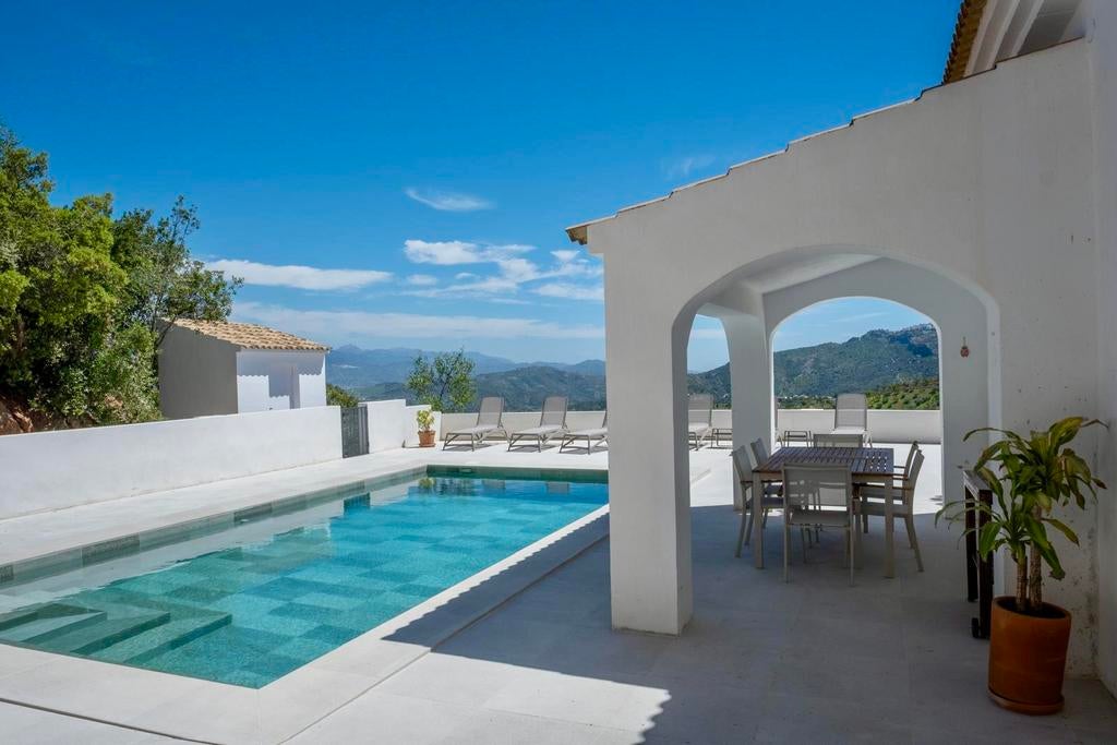 SPANJE Andalusië  luxe villa zwembad uitzicht, In bergen of heuvels, Open haard, Landelijk, Costa del Sol