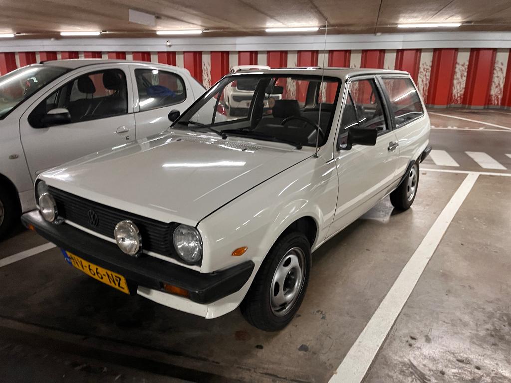 Volkswagen Polo 1.3 C HB 40KW 1985 Wit, Voorwielaandrijving, Stof, 54 pk, 4 cilinders