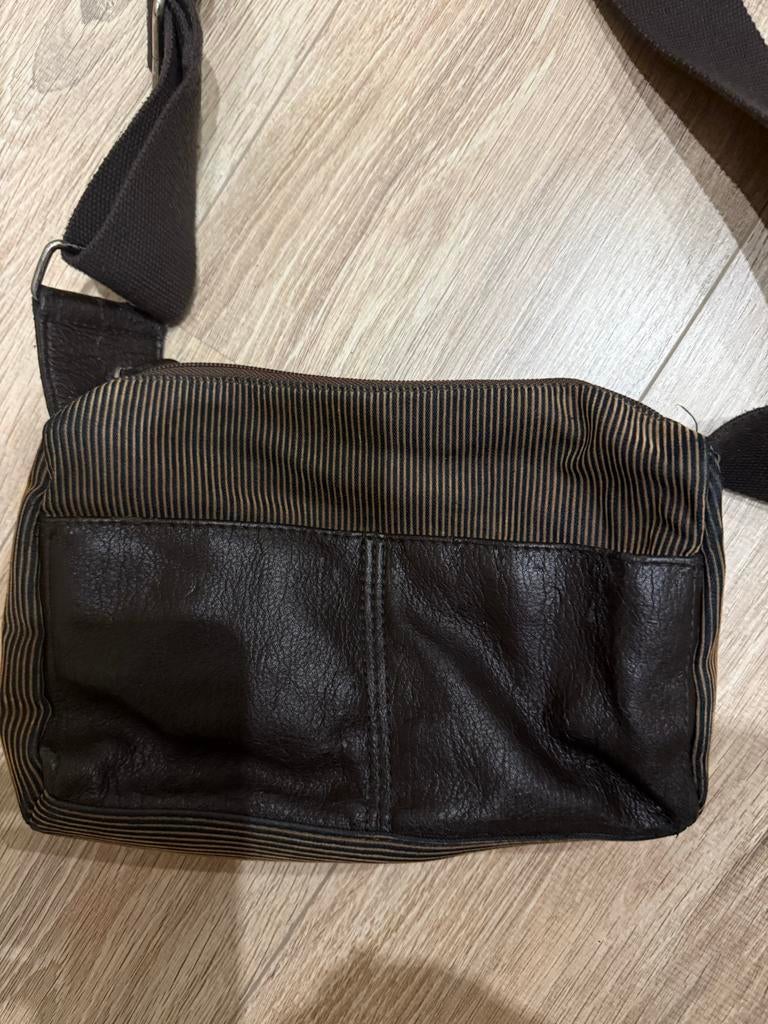 Bibiche ribfluwelen schoudertasje met kunstleren zakken, Ophalen of Verzenden, Zo goed als nieuw, Bruin, Overige merken