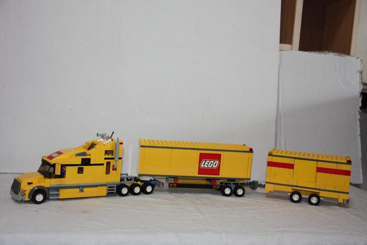 LEGO Super LZV, met XXXL Cabine o.b.v. Gele Lego USA Truck, Kinderen en Baby's, Speelgoed | Duplo en Lego, Zo goed als nieuw, Lego