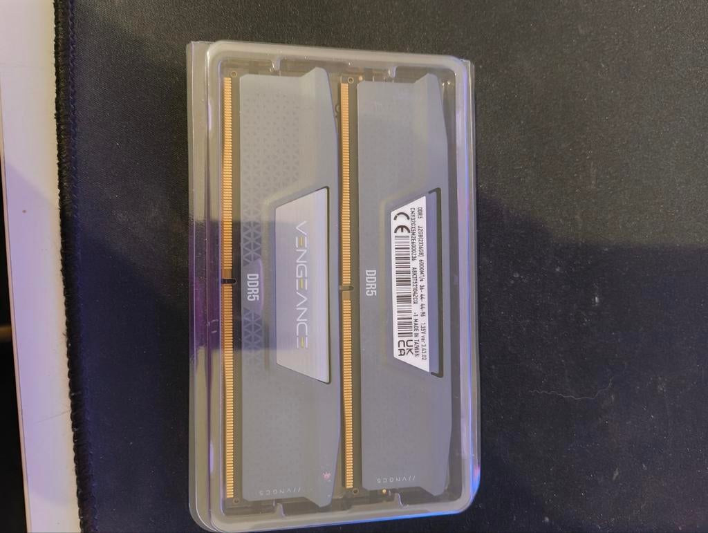 Corsair Vengeance, Computers en Software, RAM geheugen, 32 GB, Nieuw, Ophalen of Verzenden, Desktop