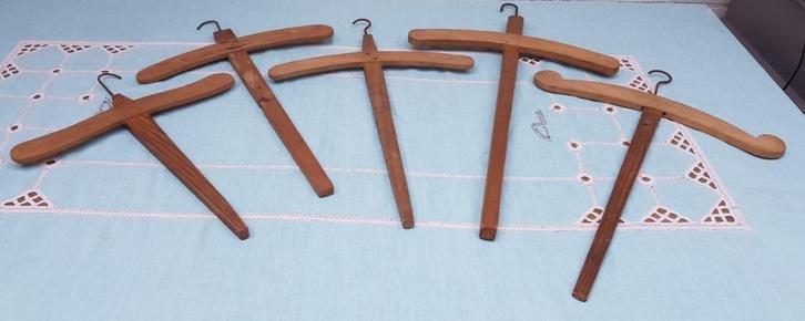 Lot van 5 verschillende oude houten knaapjes, Ophalen of Verzenden