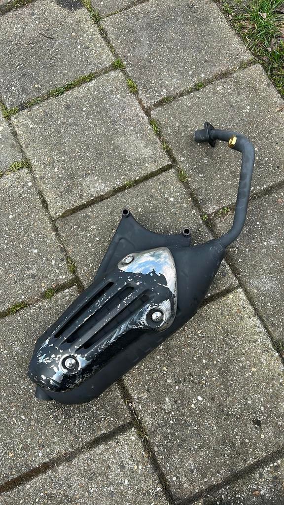 Vespa sprint iget euro5/4 uitlaat, Fietsen en Brommers, Brommeronderdelen | Scooters, Ophalen, Zo goed als nieuw, Uitlaat, Vespa