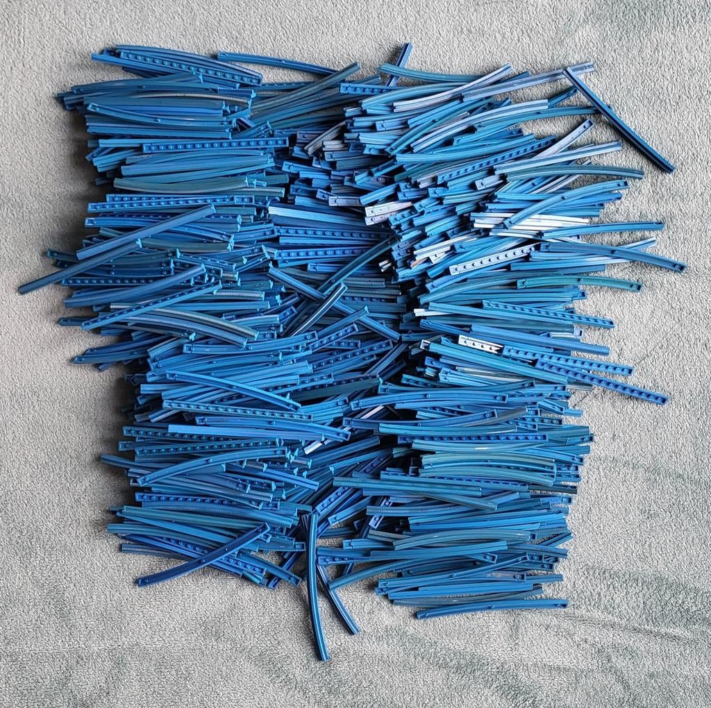 Lego trein duw, 4,5 & 12 Volt blauwe rails (recht & bocht), Ophalen of Verzenden, Gebruikt, Losse stenen, Lego