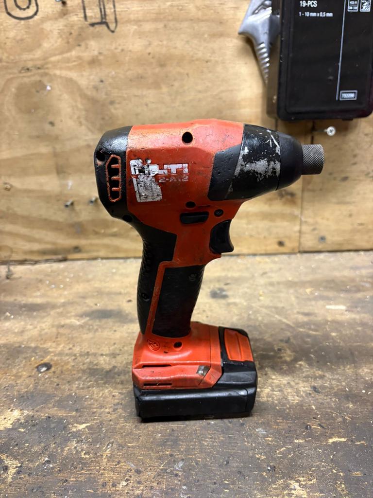 Hilti SID 2-A12 Accu Slagmoersleutel met 1x accu, Gebruikt, Variabele snelheid, Ophalen of Verzenden, Boor- en Schroefmachine
