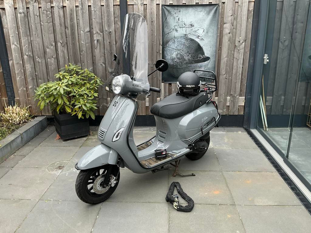AGM VX50 Scooter 2019 Nardo Grey Diamond Edition (Blauw Kent, Ophalen, Gebruikt, Benzine