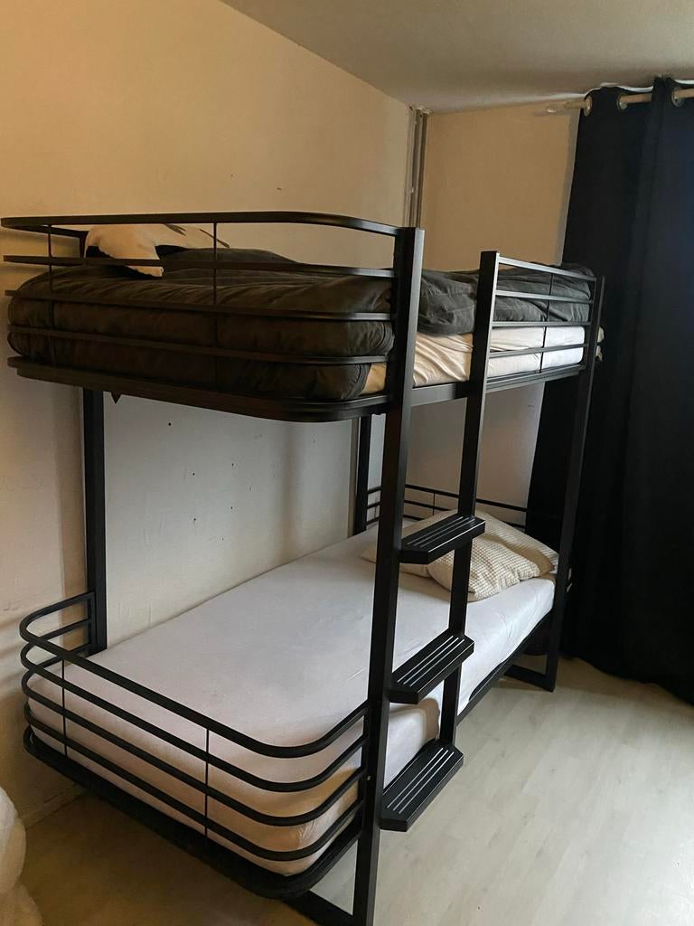 Zwart metalen stapelbed, Huis en Inrichting, Slaapkamer | Stapelbedden en Hoogslapers, Ophalen, Gebruikt, 90 cm, Eenpersoons