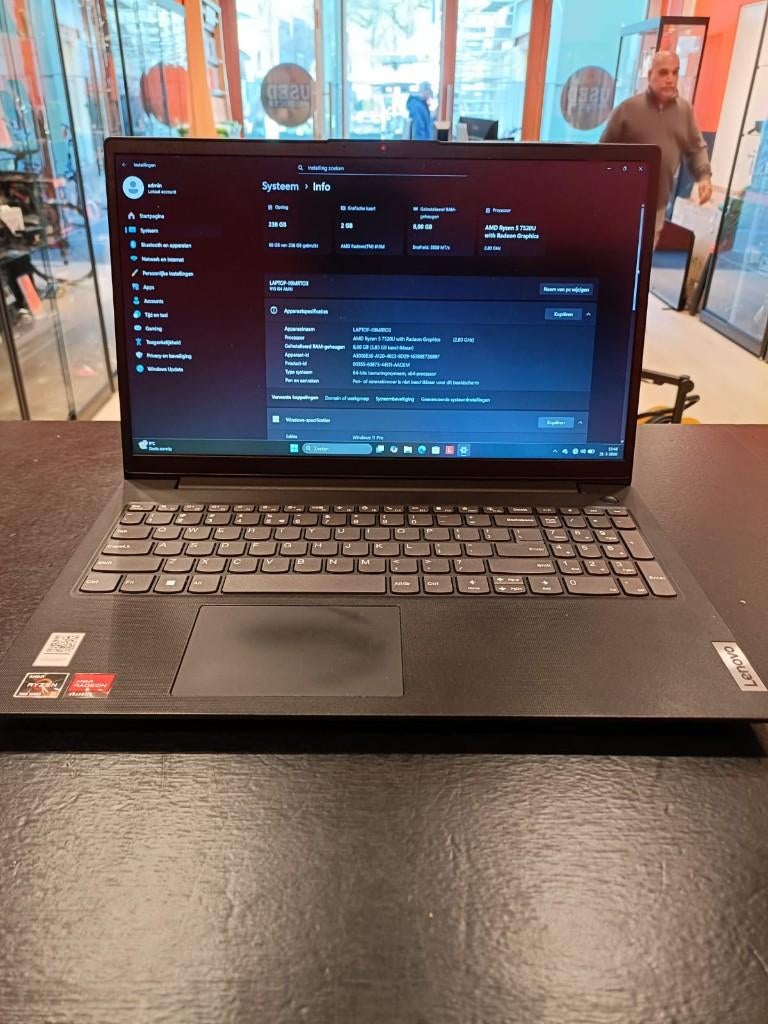 Lenovo V15 G4 AMN | 2GB Vram | 8GB Ram | 2.8GHZ  AMD Ryzen 5, 256 GB, Met videokaart, 2 tot 3 Ghz, 8 GB