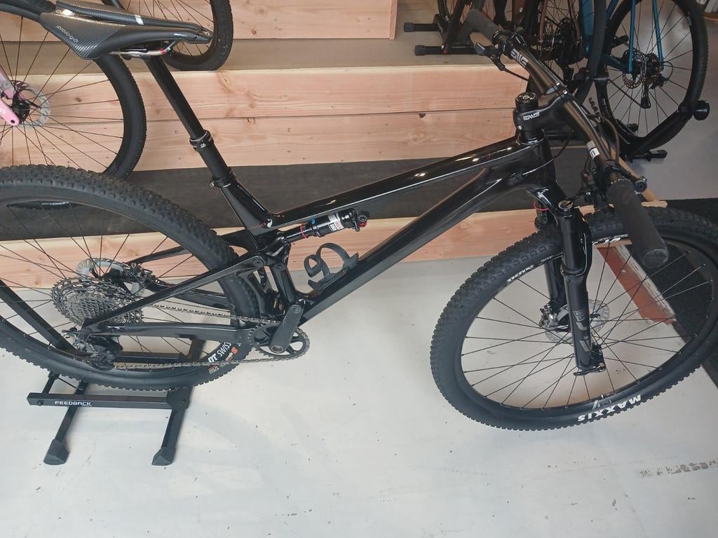 Unno Horn maat M occasion, Ophalen, Gebruikt