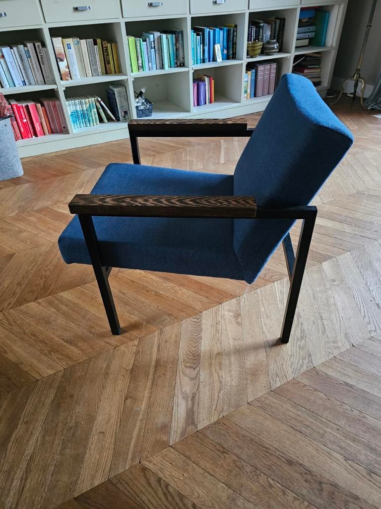Fauteuil van Hein Stolle, Spectrum, Ophalen