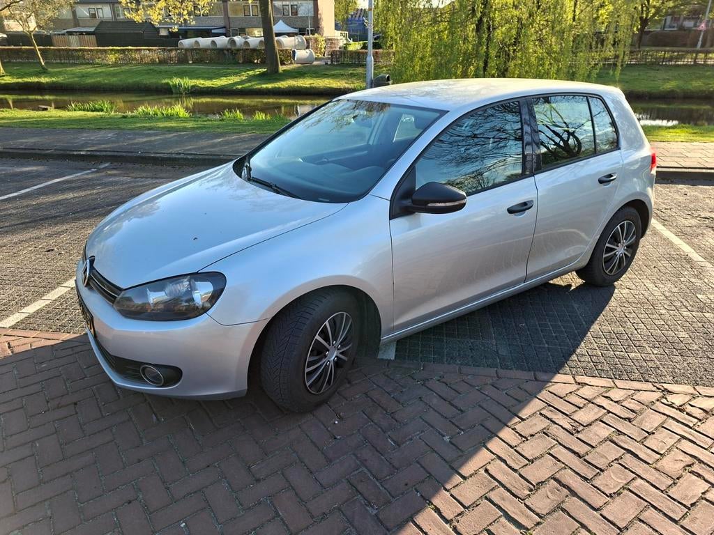 Volkswagen Golf 1.2 TSI 77KW 5D 2010 Grijs, Auto's, Volkswagen, Stof, 4 cilinders, 610 kg, 49 €/maand