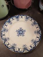 Prachtige ronde Franse Schaal van Rouen Longwy, Antiek en Kunst, Antiek | Servies los, Verzenden