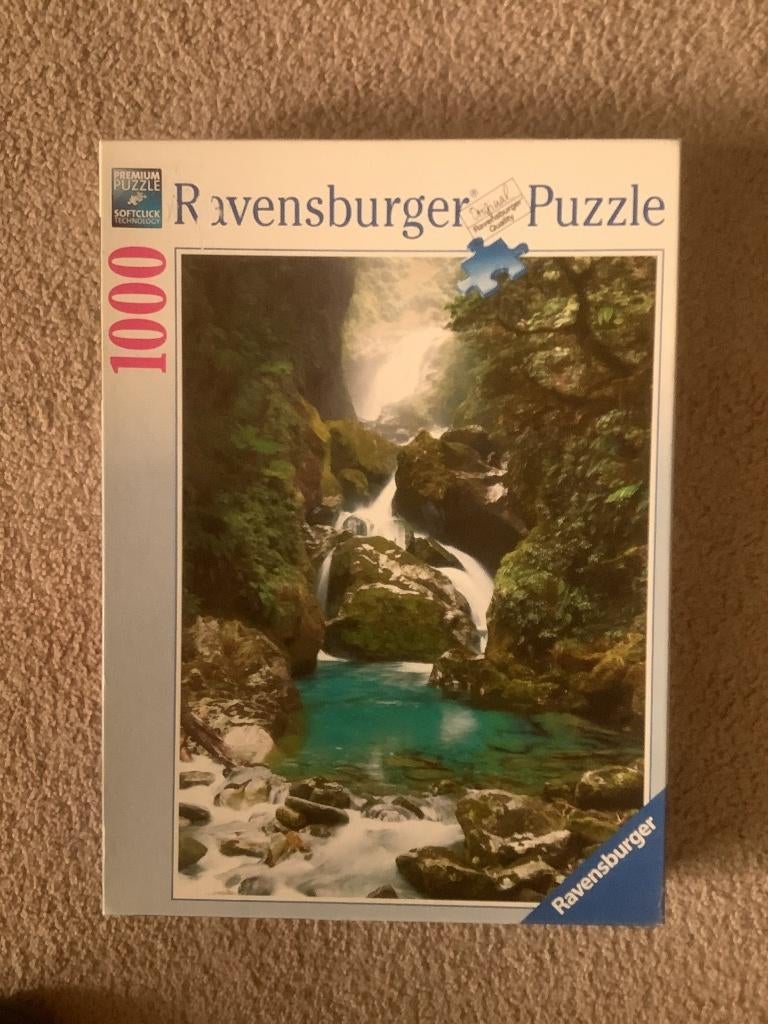 Ravensburger legpuzzel, puzzel; Mackay waterval; 1000 st, Ophalen of Verzenden, 500 t/m 1500 stukjes, Zo goed als nieuw, Legpuzzel