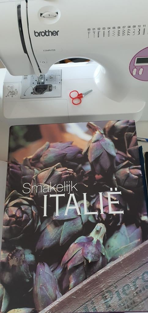 Smakelijk Italië - Italiaans kookboek, Boeken, Kookboeken, Ophalen of Verzenden, Gelezen, Italië