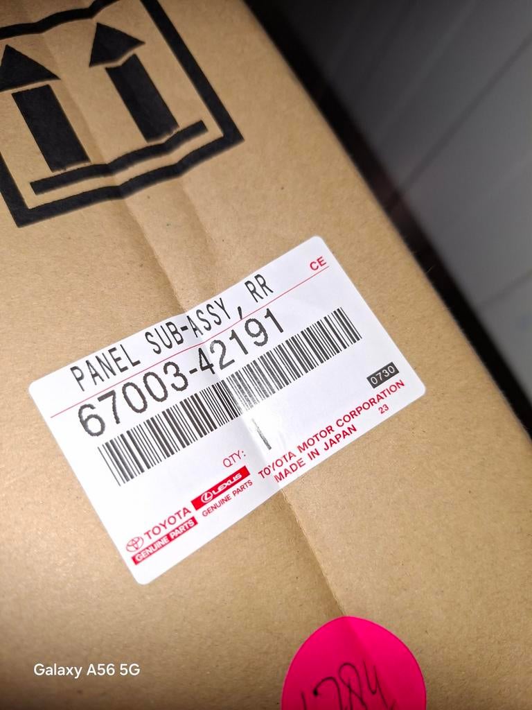 Nieuwe Achterdeur Rechts Toyota RAV4 2023 - 67003-42191, Auto-onderdelen, Ophalen, Deur, Toyota, Nieuw