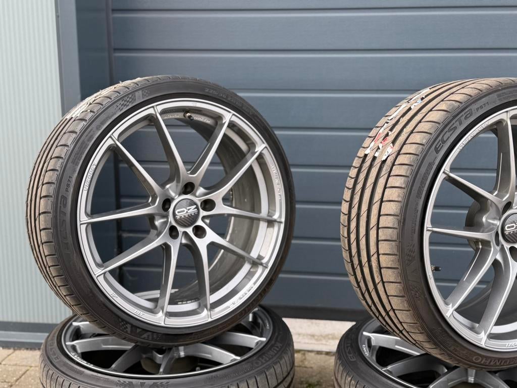 5x112 OZ-Leggera Kumho Ecsta Splinternieuwe Set! 19”, Auto-onderdelen, Banden en Velgen, 19 inch, Banden en Velgen, Nieuw, Ophalen of Verzenden