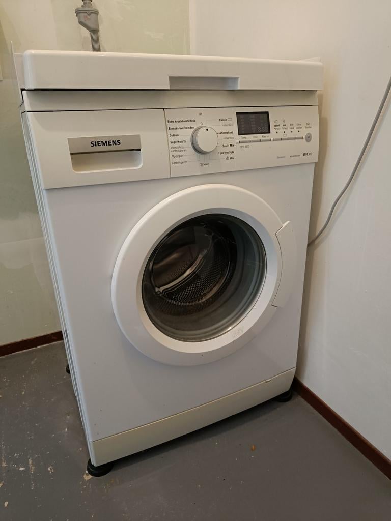 Siemens iQ300 Wasmachine, Witgoed en Apparatuur, Wasmachines, Gebruikt, Voorlader, 8 tot 10 kg, 85 tot 90 cm, 1200 tot 1600 toeren