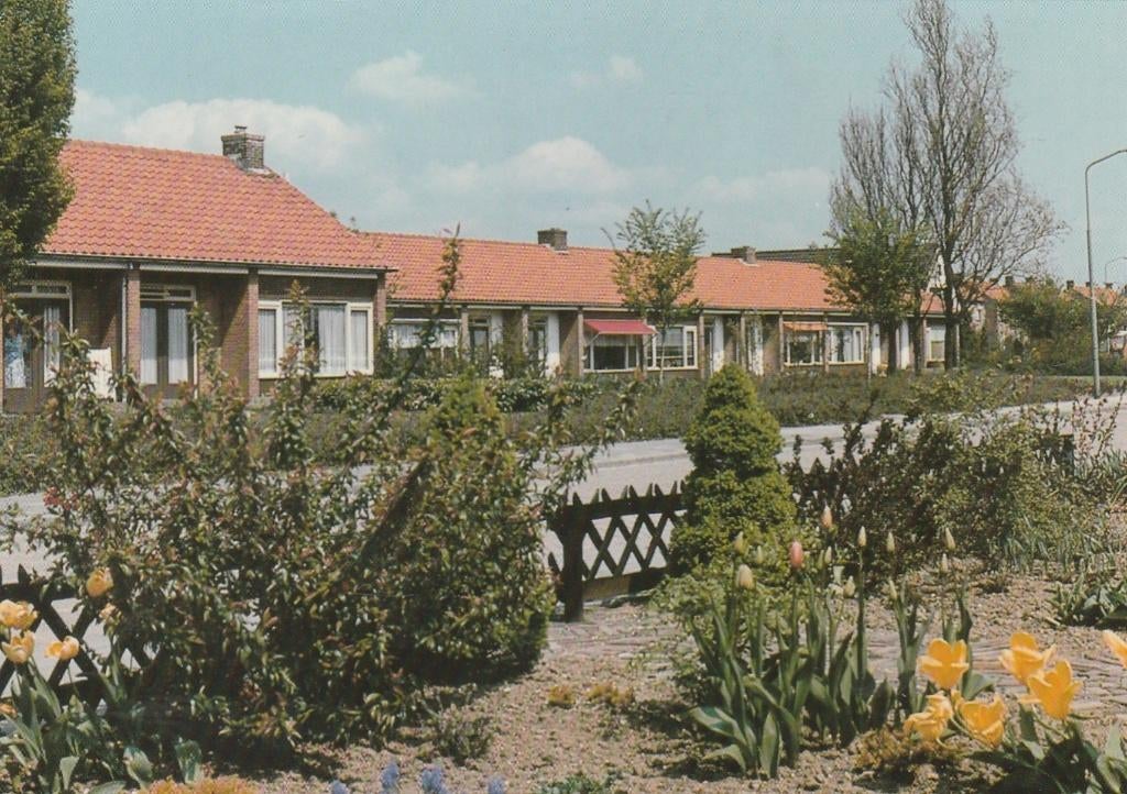 OOSTERHOUT (Gld) Bejaardenwoningen, Verzamelen, Ansichtkaarten | Nederland, Verzenden, 1980 tot heden, Ongelopen, Gelderland