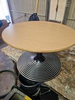 Lage tafel met aluminium voet, Ophalen