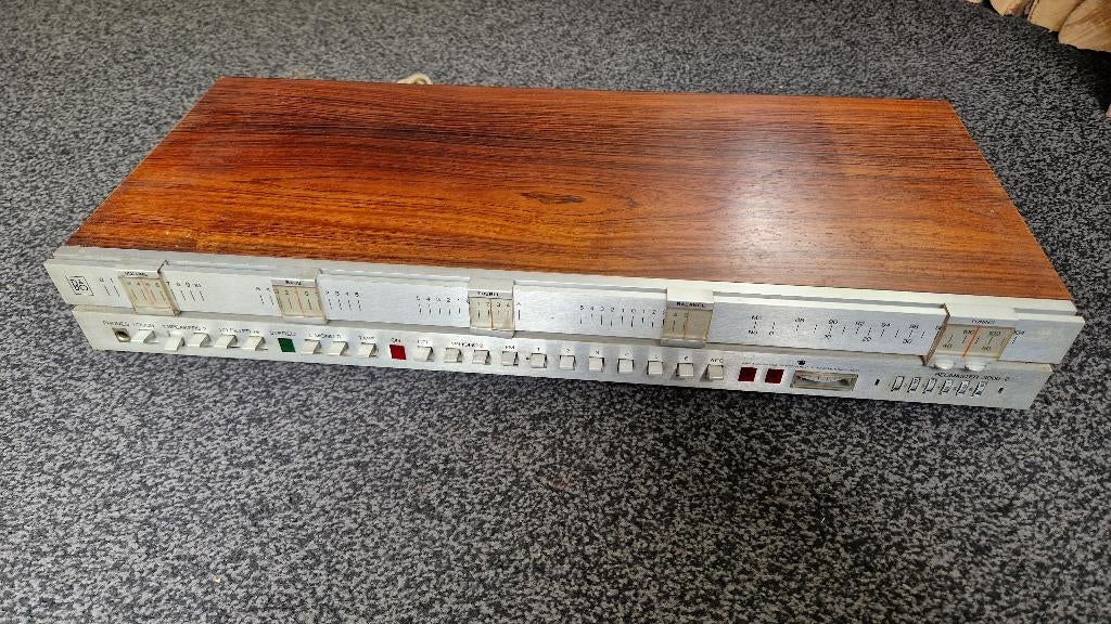 B & O Beomaster 3000-2 (defect), Antiek en Kunst, Antiek | Tv's en Audio, Ophalen