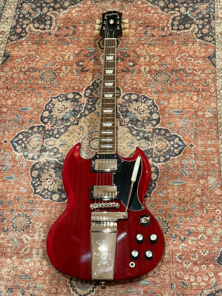 Epiphone SG 1961 Maestro Vibrola - Nieuwstaat, Muziek en Instrumenten, Snaarinstrumenten | Gitaren | Elektrisch, Ophalen, Zo goed als nieuw