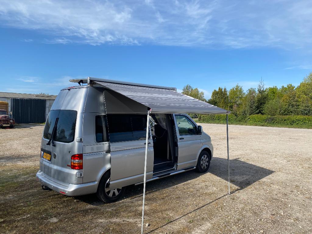 VW T5 Camper, Caravans en Kamperen, Automaat, Buscamper of Camperbus, Volkswagen, Tot en met 2