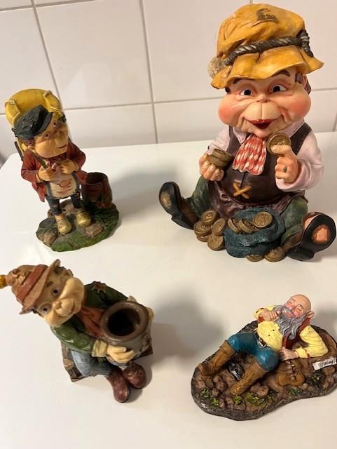 4x EFTELING beeldjes/spaarpot voor slechts............, Verzamelen, Efteling, Zo goed als nieuw, Beeldje of Poppetje, Verzenden