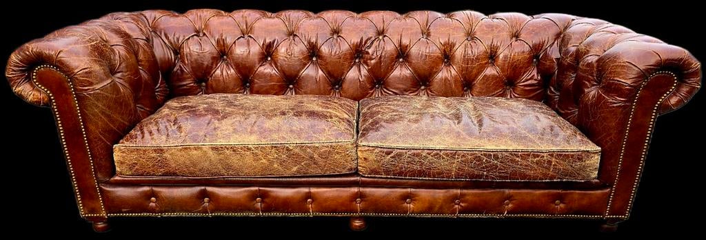 Ruime industriële Chesterfield vintage bank + BEZORGING, Gebruikt, Chesterfield, Industrieel, Vintage, Onbekend, Ophalen of Verzenden