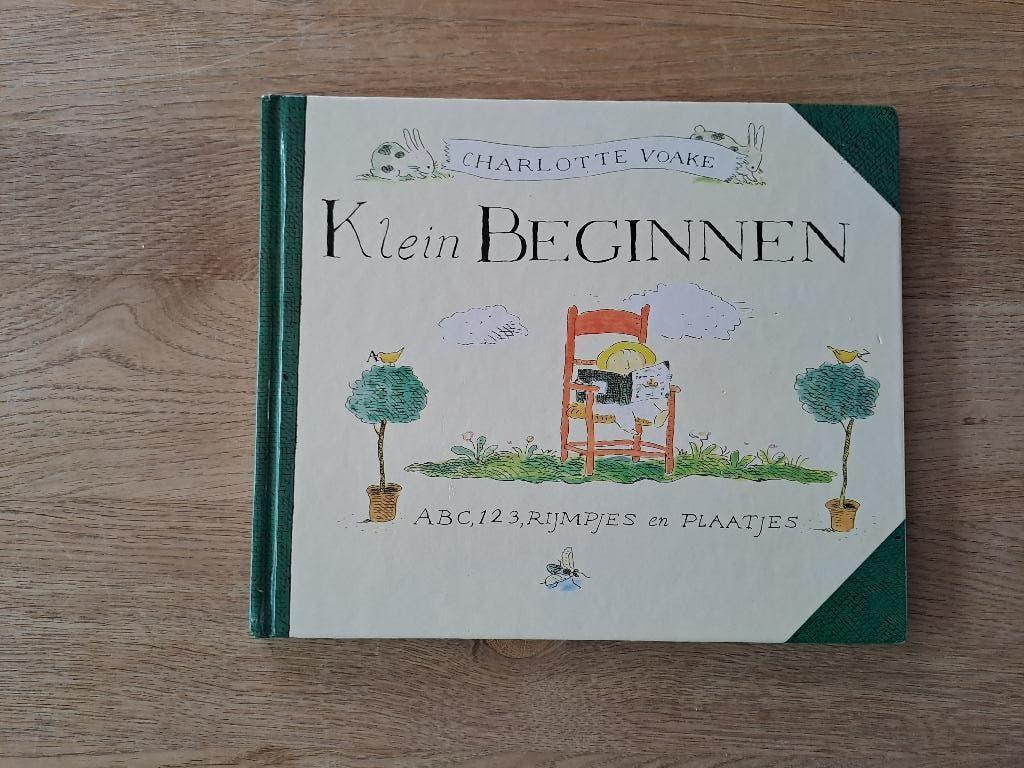 KLEIN BEGINNEN. CHARLOTTE VOAKE ABC,123 RIJMPJES EN PLAATJES, Gelezen, Charlotte Voake, Ophalen of Verzenden, 2 tot 3 jaar